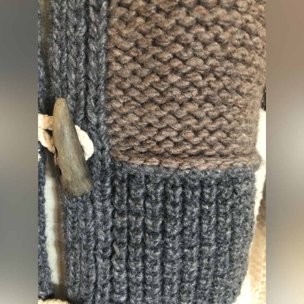Cashmere cardigan with patchwork knit pattern. - Picture 4 of 8